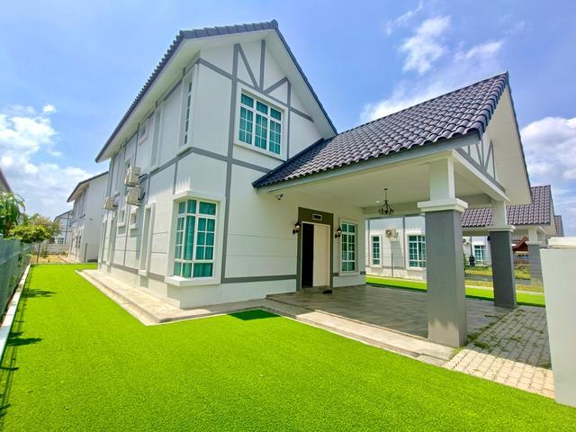 Bungalow for sale in Malaka