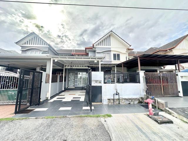Terraced House for sale in Petaling, Subang Jaya