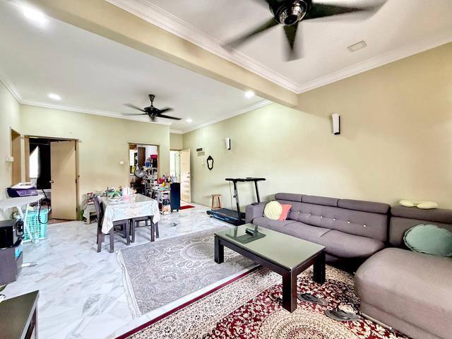 Apartment for sale in Country Heights Damansara, Kuala Lumpur