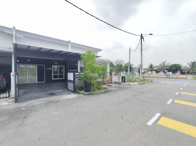 Terraced House for sale in Tanjong Sepat, Selangor