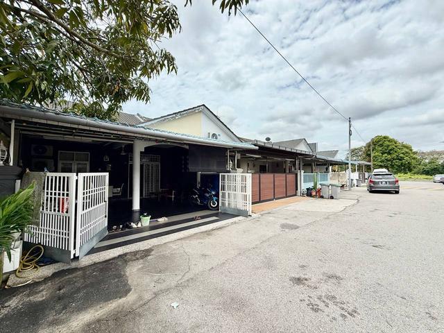 Terraced House for sale in Cheng, Malaka