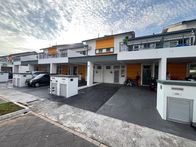 Townhouse for rent in Tanjong Sepat, Selangor