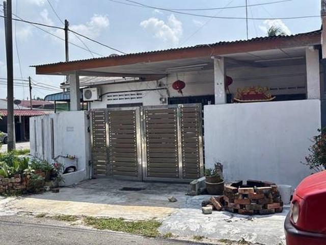 Terraced House for sale in Batu Pahat, Johor