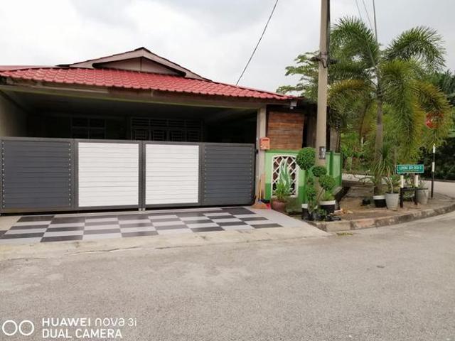 Terraced House for sale in Wellesley, Penang