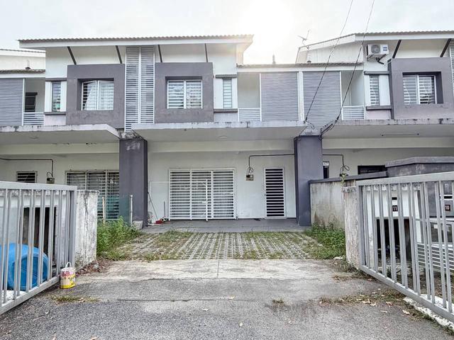 Terraced House for sale in Tringganu