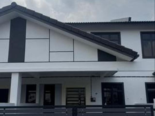 Terraced House for rent in Malaka