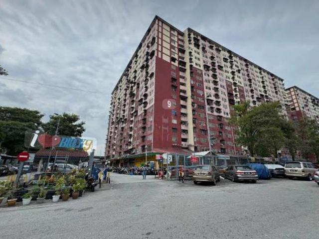 Apartment for sale in Petaling, Damansara Damai