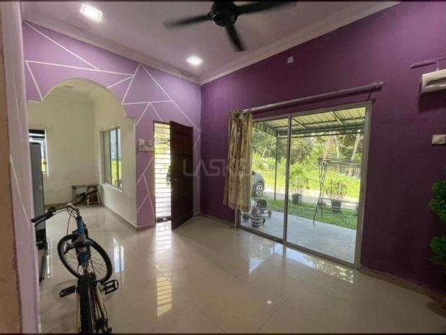 Room for rent in Tanjong Sepat, Selangor