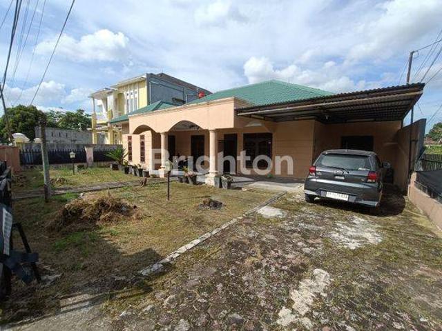 Rumah dijual di Bukit Raya, Pekanbaru