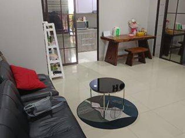 Rumah dijual di Green Lake City, Jakarta Barat