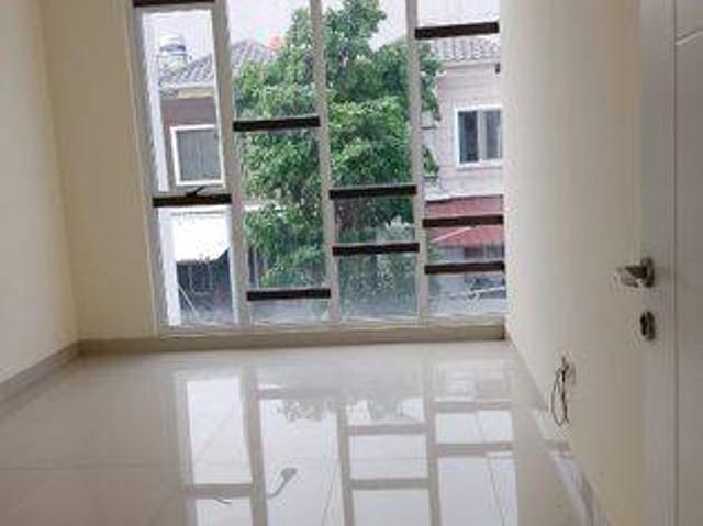 Rumah dijual di Green Lake City, Jakarta Barat