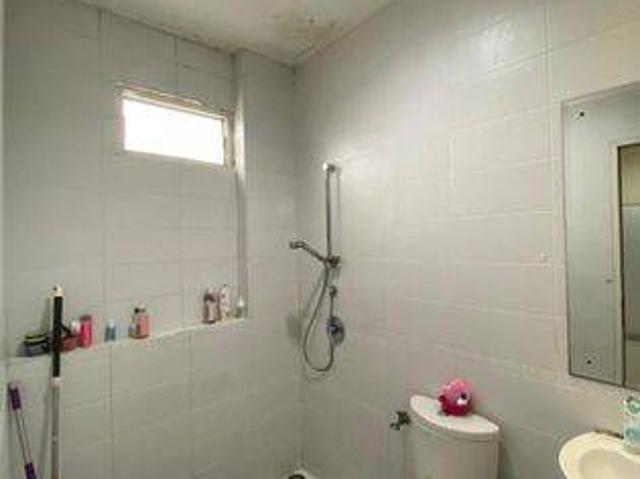 Rumah dijual di Green Lake City, Jakarta Barat