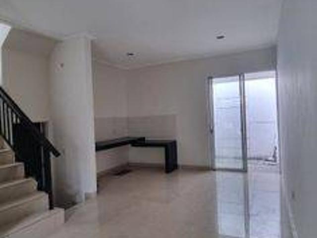 Rumah dijual di Green Lake City, Jakarta Barat