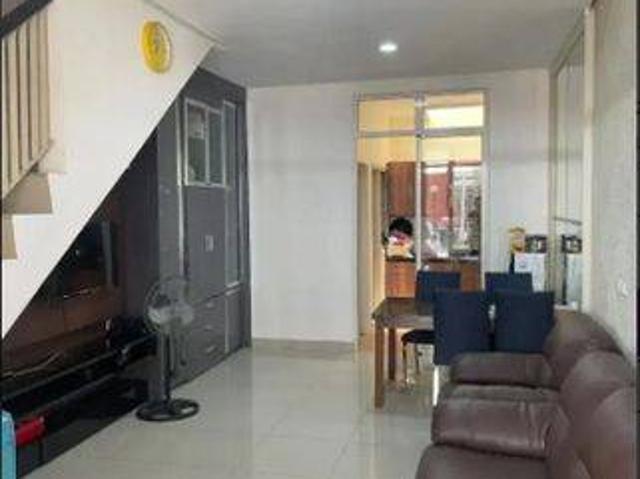 Rumah dijual di Green Lake City, Jakarta Barat