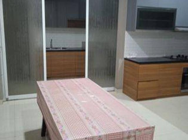 Rumah dijual di Green Lake City, Jakarta Barat