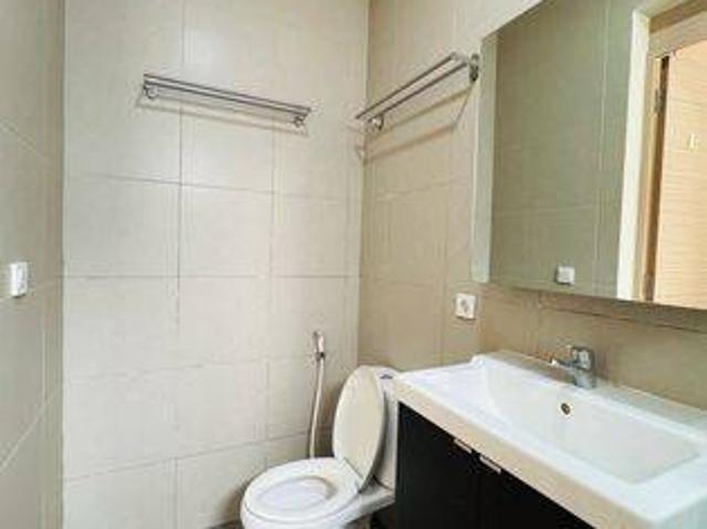 Rumah dijual di Green Lake City, Jakarta Barat
