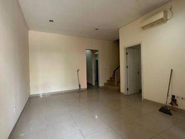 Rumah dijual di Green Lake City, Jakarta Barat