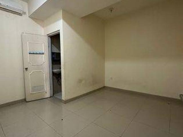 Rumah dijual di Green Lake City, Jakarta Barat