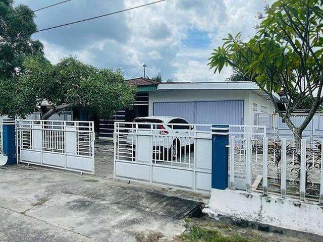 Rumah dijual di Marpoyan Damai, Pekanbaru