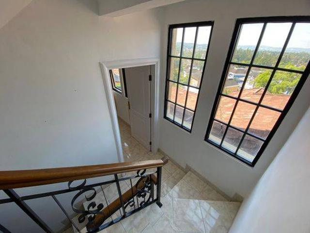 Rumah disewa di Cipanas, Cianjur