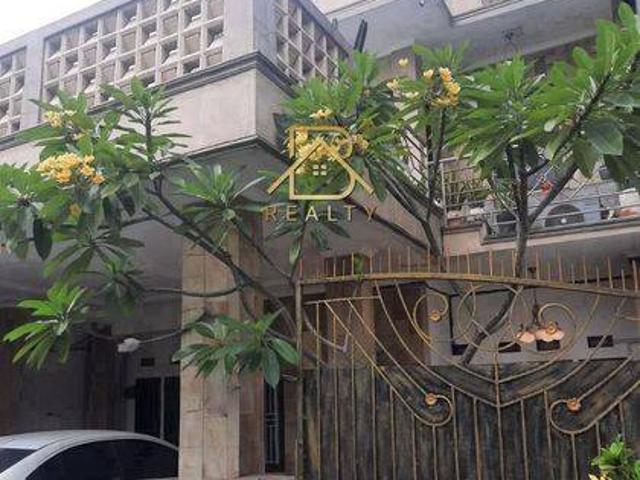 Rumah disewa di Ciracas, Jakarta Timur