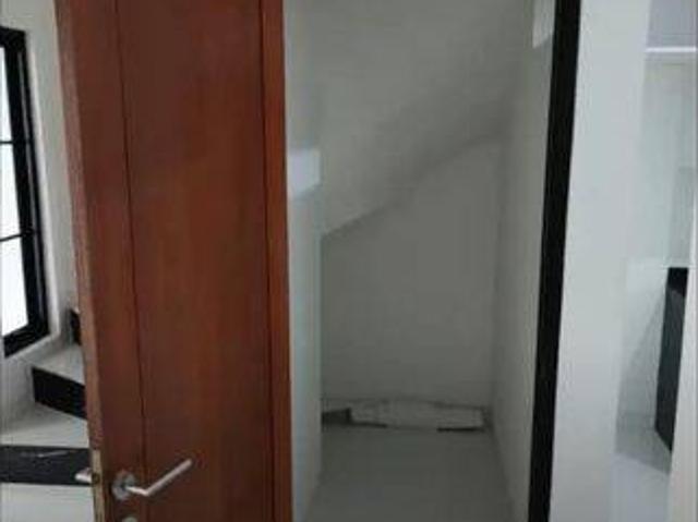 Rumah disewa di Ciracas, Jakarta Timur