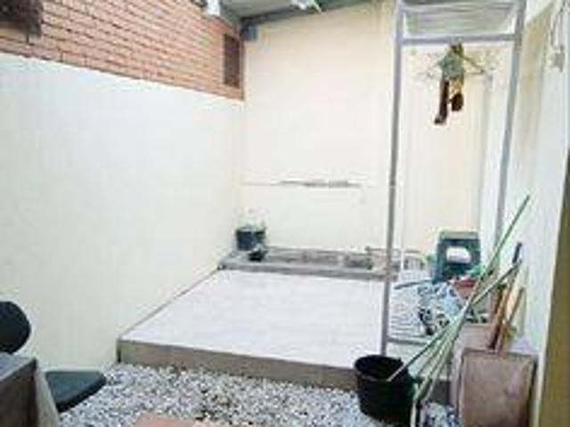 Rumah disewa di Krian, Sidoarjo