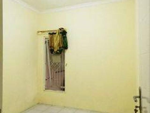 Rumah disewa di Krian, Sidoarjo