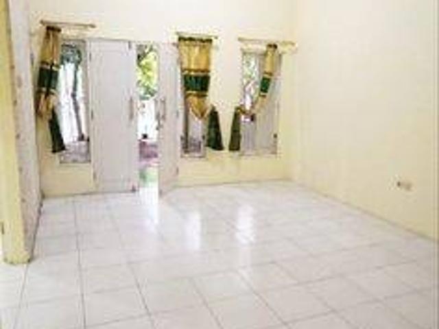 Rumah disewa di Krian, Sidoarjo
