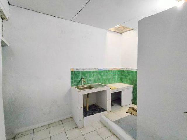 Rumah disewa di Makasar, Jakarta Timur