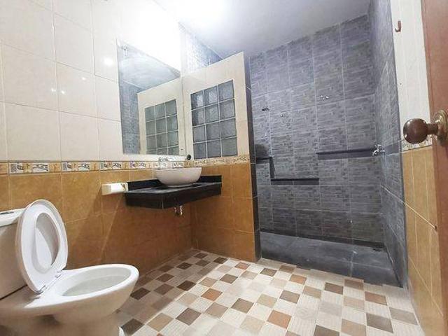 Rumah disewa di Makasar, Jakarta Timur