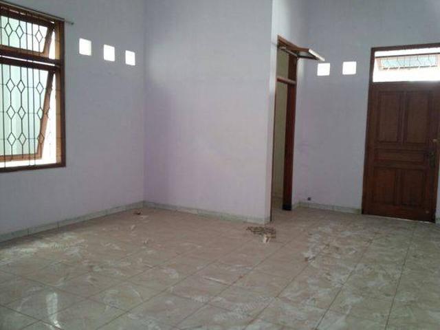 Rumah disewa di Mayangan, Probolinggo