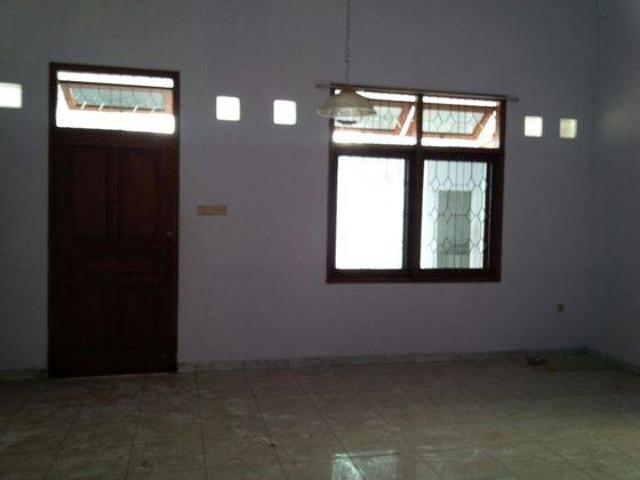 Rumah disewa di Mayangan, Probolinggo