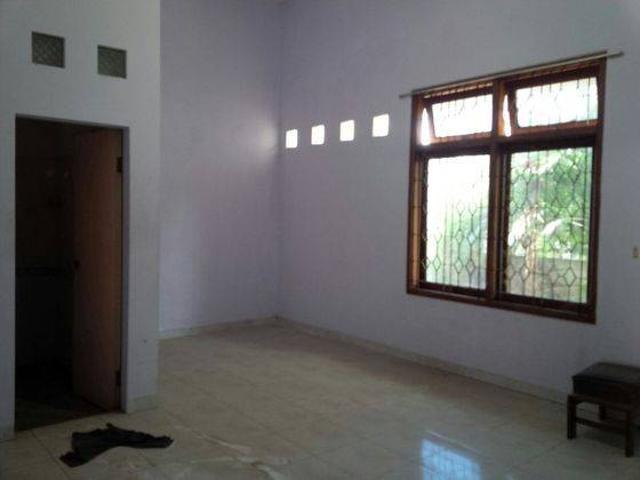 Rumah disewa di Mayangan, Probolinggo