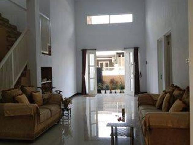 Rumah disewa di Waru, Sidoarjo