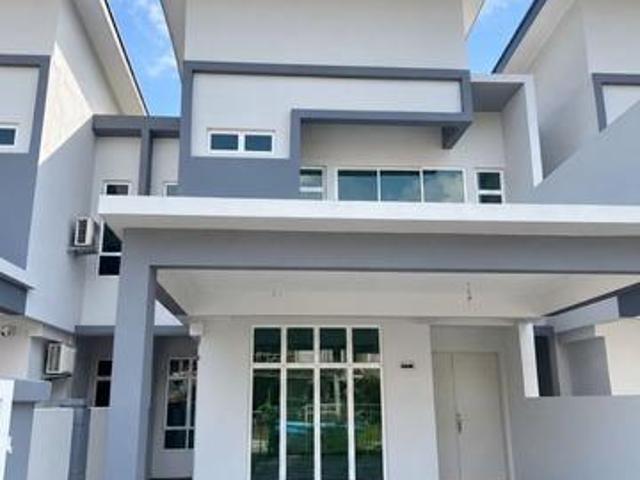 Terraced House for sale in Tangkak