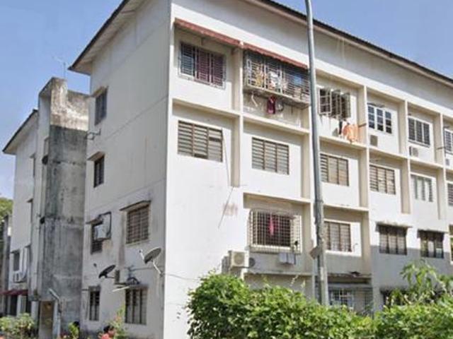 Flat for sale in Desa Petaling, Kuala Lumpur