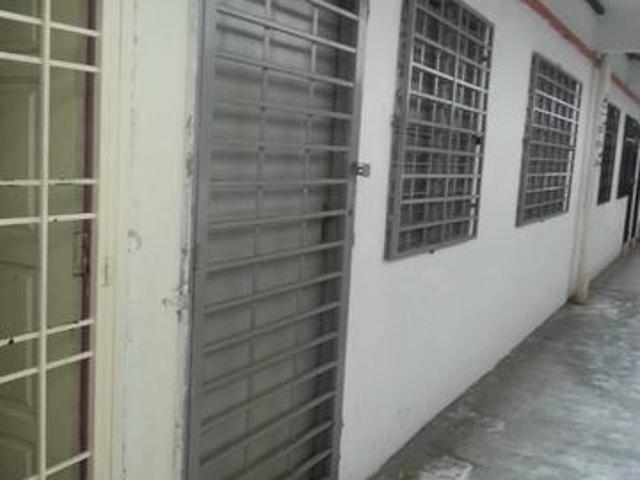 Flat for sale in Kajang, Langat