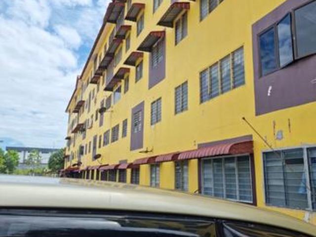 Flat for sale in Petaling, Alam Impian