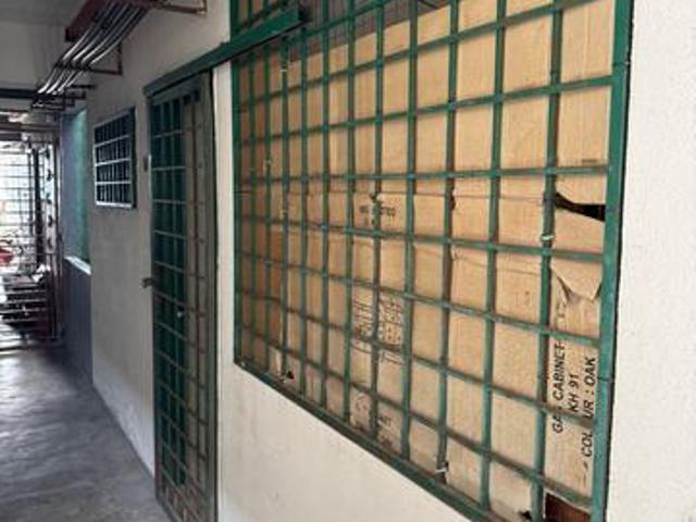 Flat for sale in Kajang, Langat