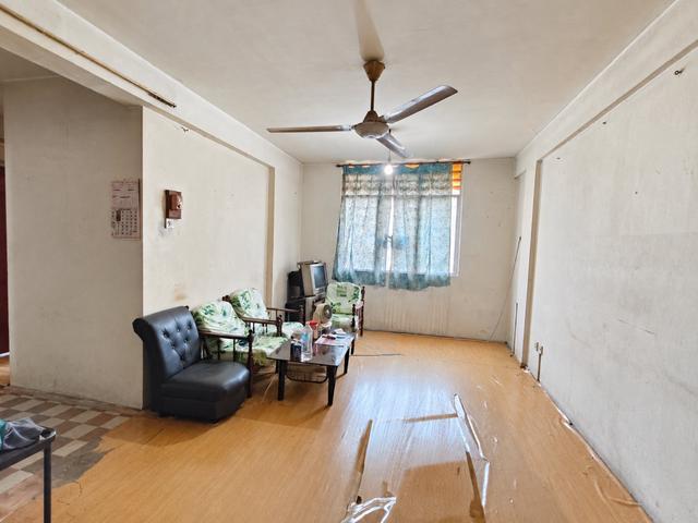 Flat for sale in Kuala Lumpur, Country Heights Damansara