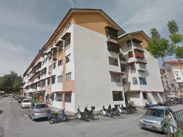 Flat for sale in Kajang, Langat
