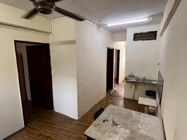 Apartment for sale in Barat Daya, George Town