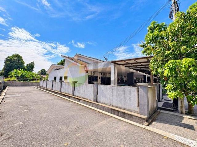 Terraced House for sale in Pasar TLDM Lumut, Lumut