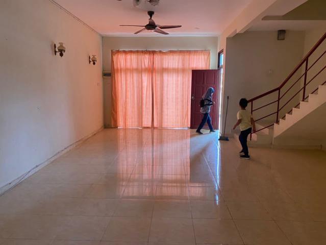 Terraced House for sale in Kuala Terengganu
