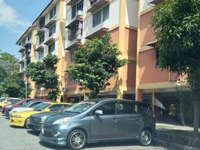 Flat for sale in Petaling, Damansara Damai