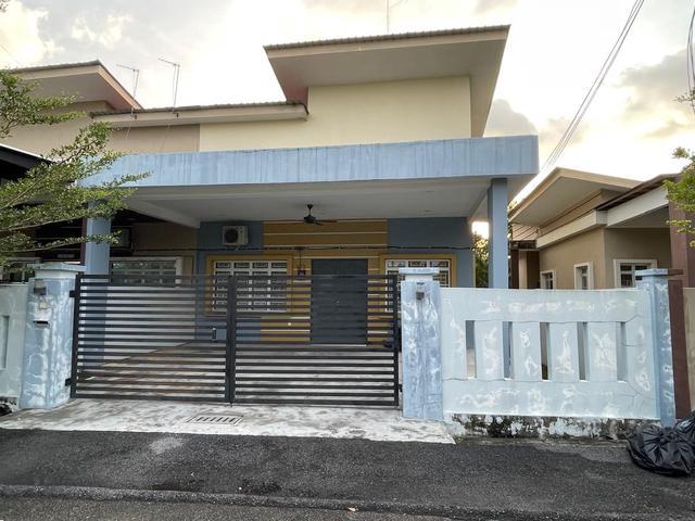 Terraced House for sale in Batu Pahat, Johor