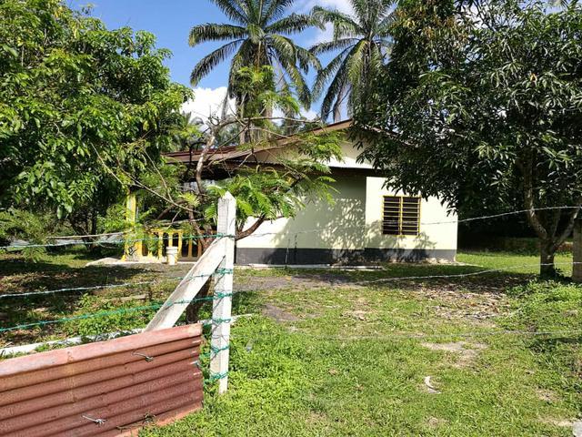Bungalow for sale in Malaka