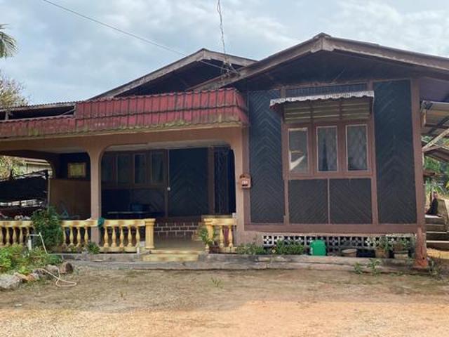 Bungalow for sale in Batu Pahat, Johor