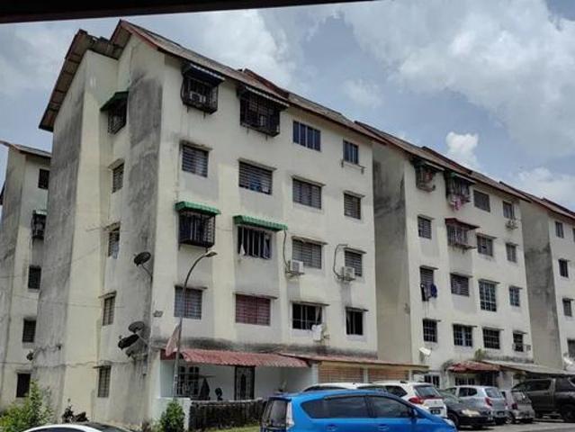 Flat for sale in Kajang, Langat